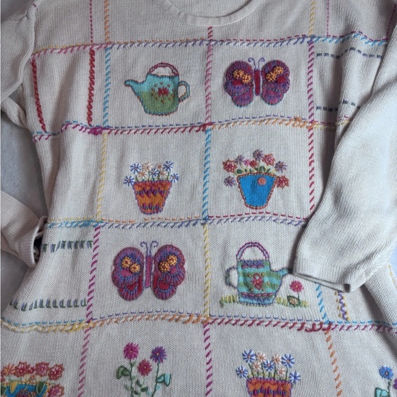 1990’s Women’s Embroidered Floral Cardigan - Cream - Picture 2 of 8